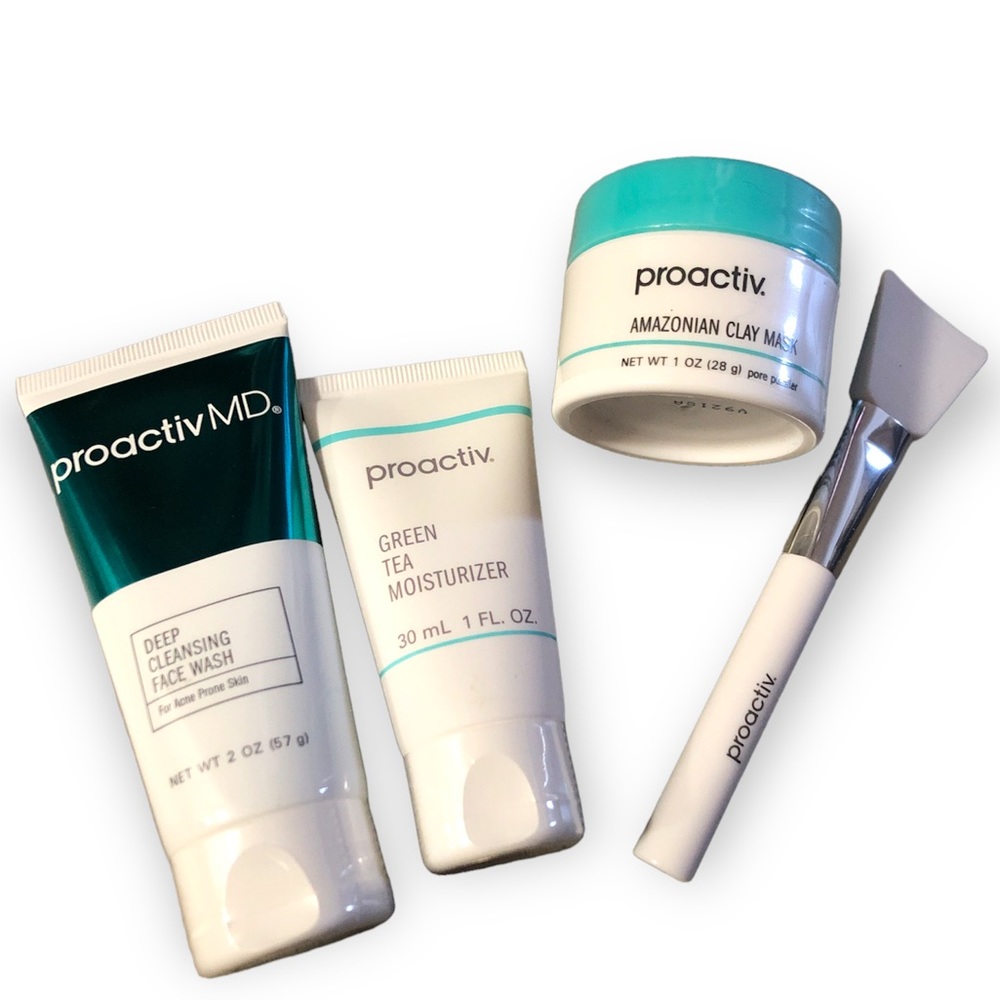 ✨HP✨ ProActiveMD 4pc Glow Set